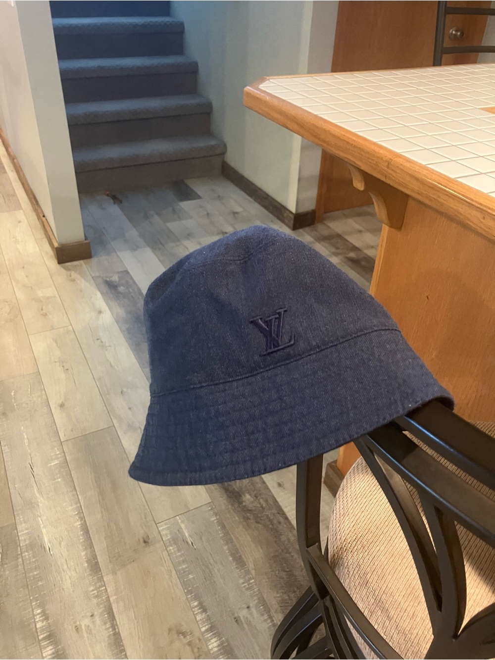 Louis Vuitton Black Monogram rain bucket hat reverses into a denim hat - Picture 4 of 15